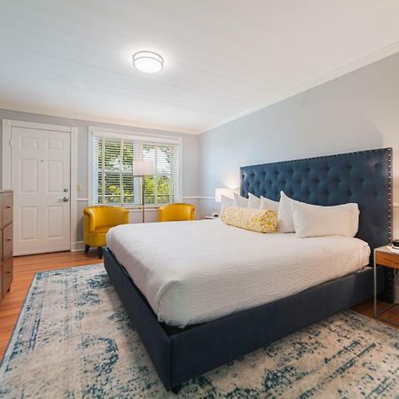Seven Hills Inn Lenox Extérieur photo