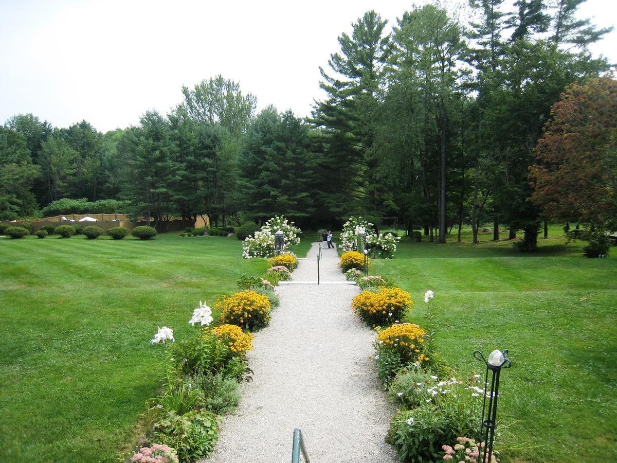 Seven Hills Inn Lenox Extérieur photo