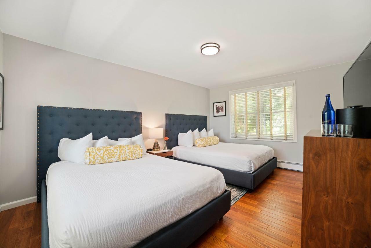Seven Hills Inn Lenox Extérieur photo