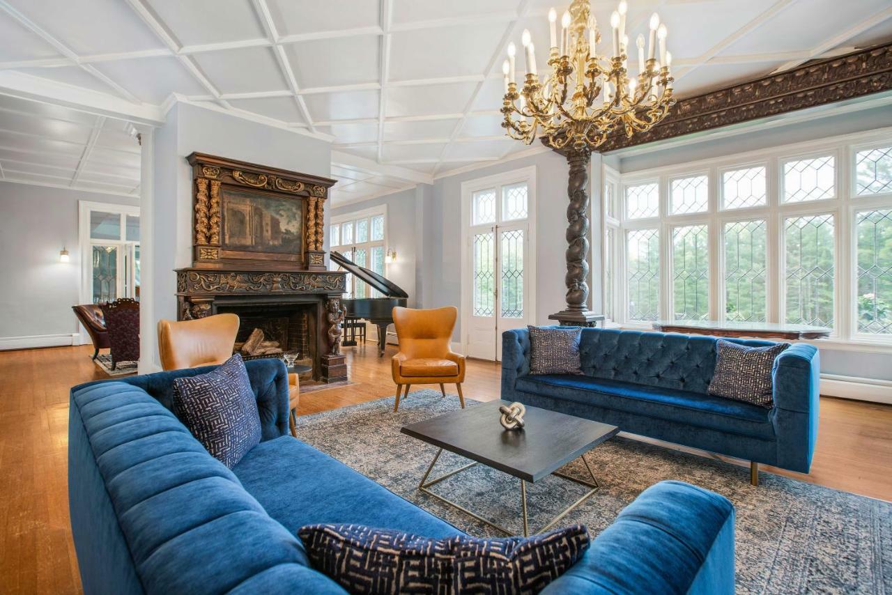 Seven Hills Inn Lenox Extérieur photo