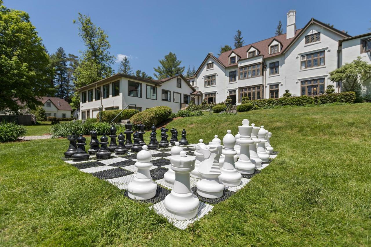 Seven Hills Inn Lenox Extérieur photo